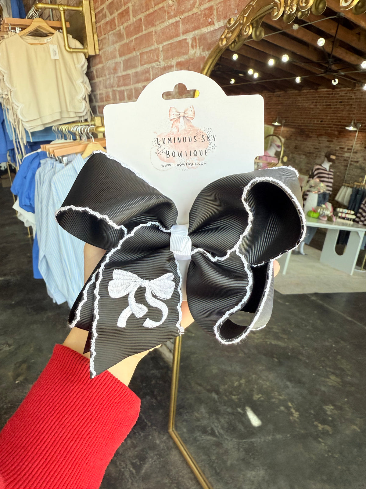 Black Bow 5.5 In